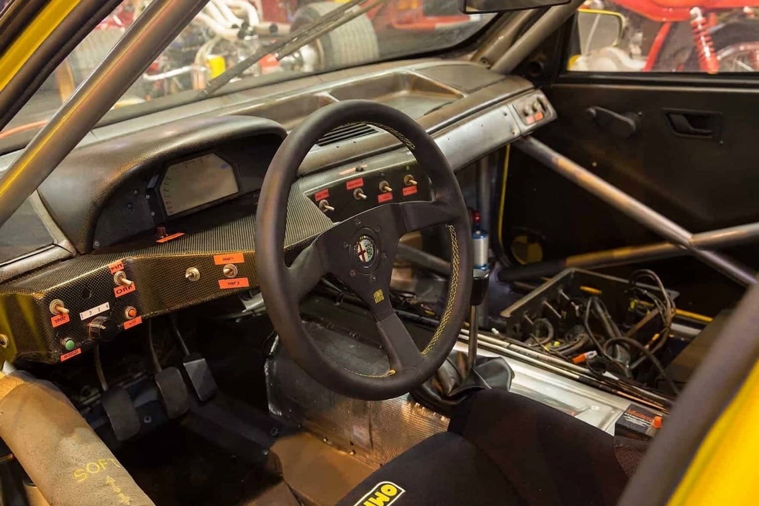 Салон Alfa Romeo 155 — ремонт шторок люка | Автоателье BIRSON СПб
