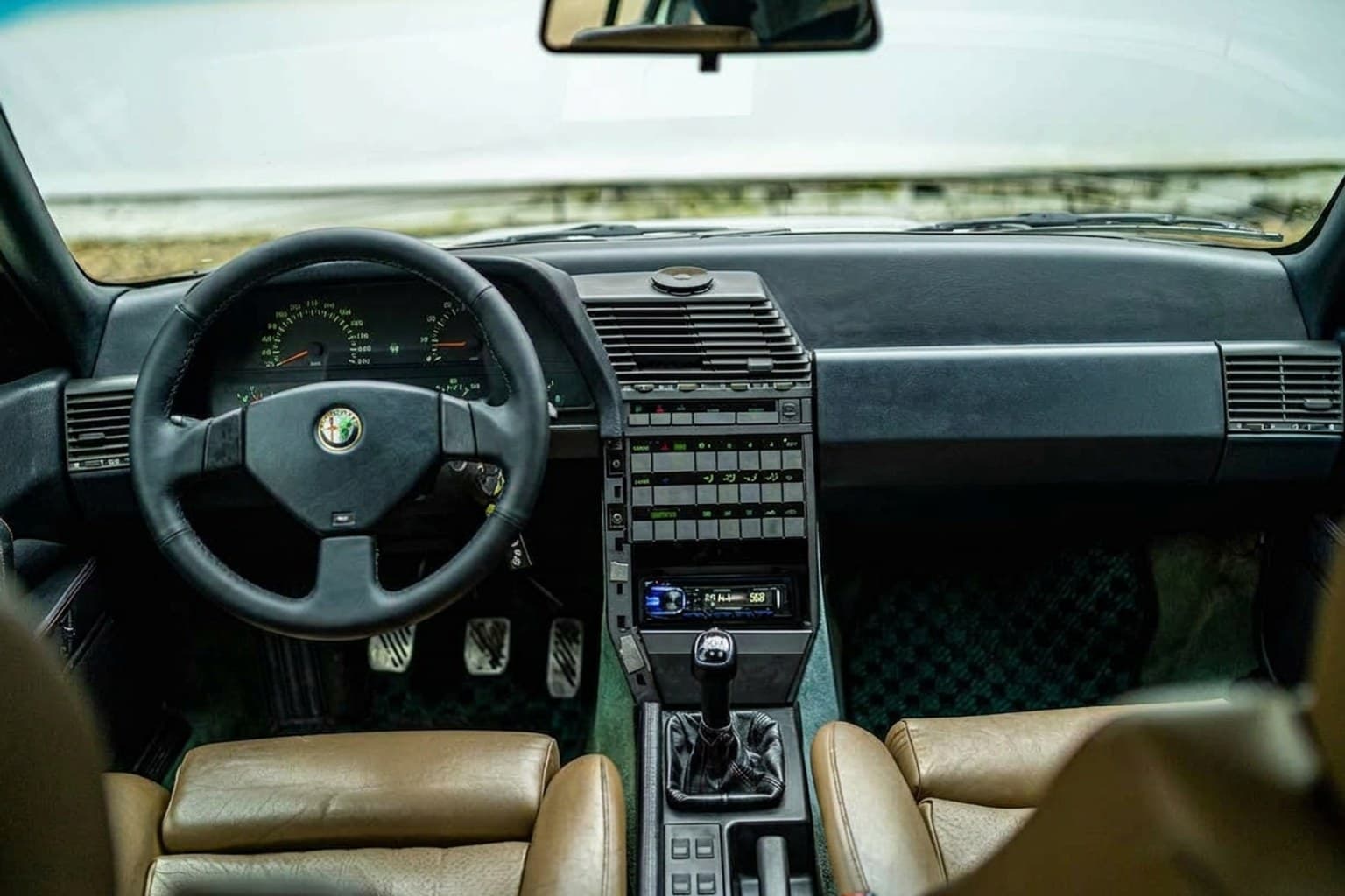 Салон Alfa Romeo 164 — ремонт шторок люка | Автоателье BIRSON СПб