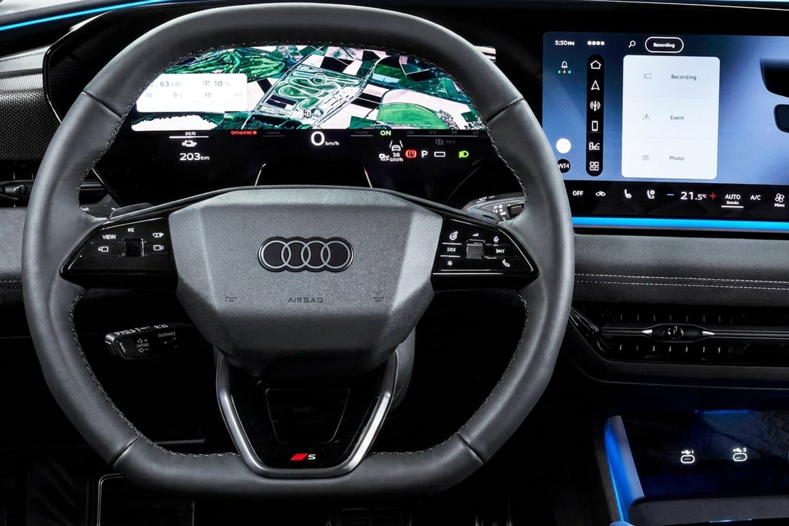 Салон Audi SQ5 — восстановление пластика | Автоателье BIRSON СПб