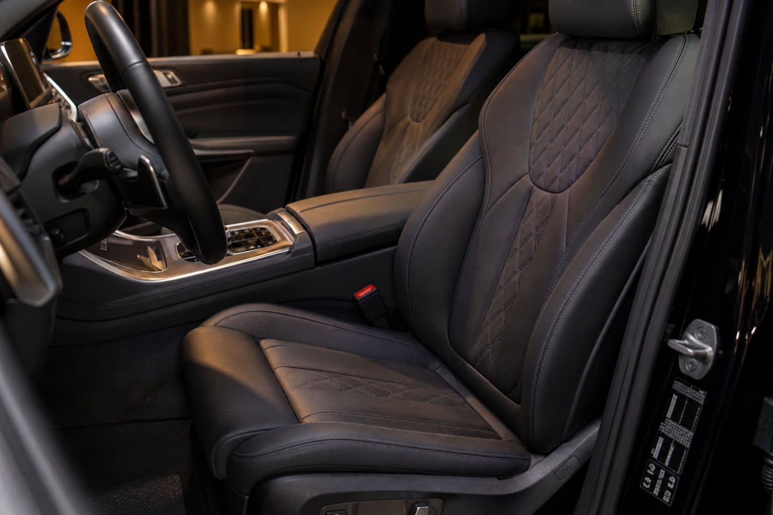 Покраска кожи BMW 2 Series Active Tourer — Автоателье BIRSON СПб