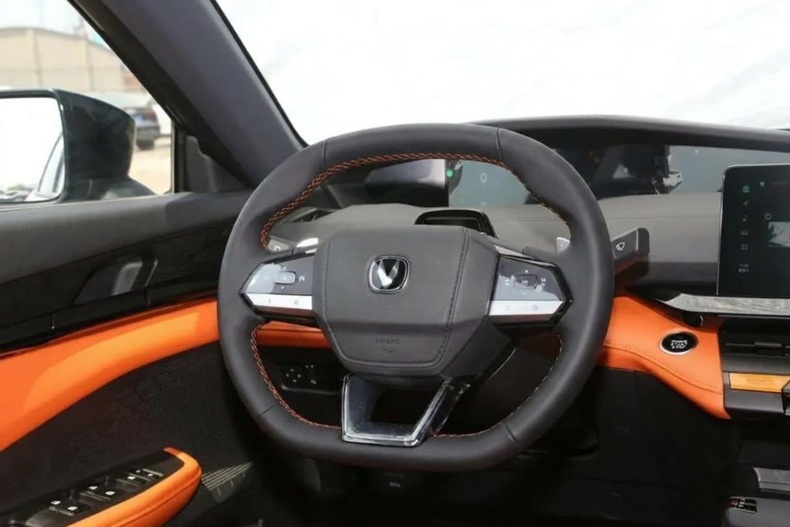 Салон Changan CS85 — ремонт шторок люка | Автоателье BIRSON СПб
