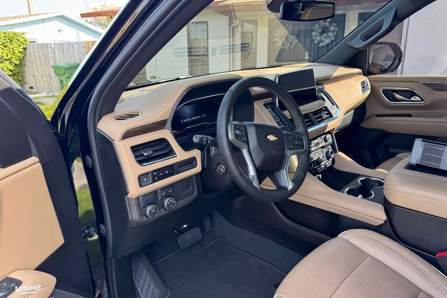 Салон Chevrolet Suburban — ремонт шторок люка | Автоателье BIRSON СПб
