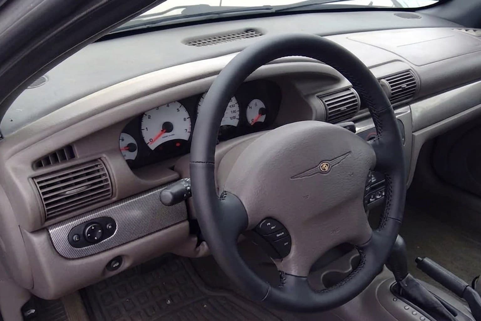 Салон Chrysler Sebring — ремонт шторок люка | Автоателье BIRSON СПб