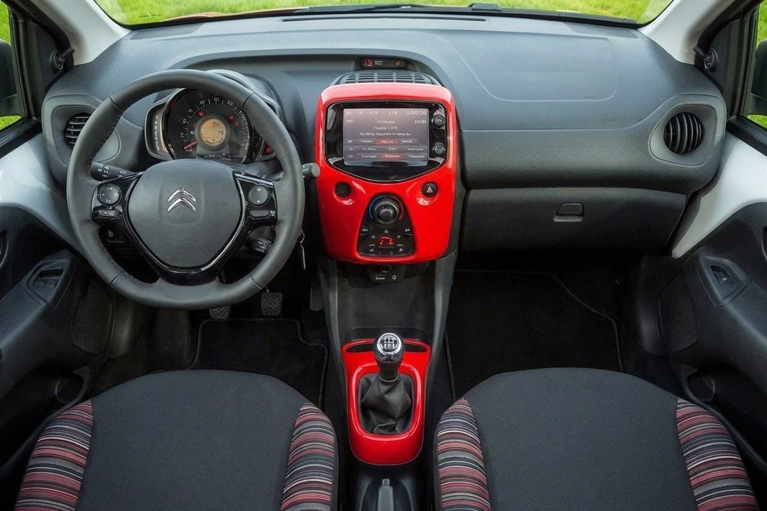 Салон Citroën C1 — ремонт шторок люка | Автоателье BIRSON СПб