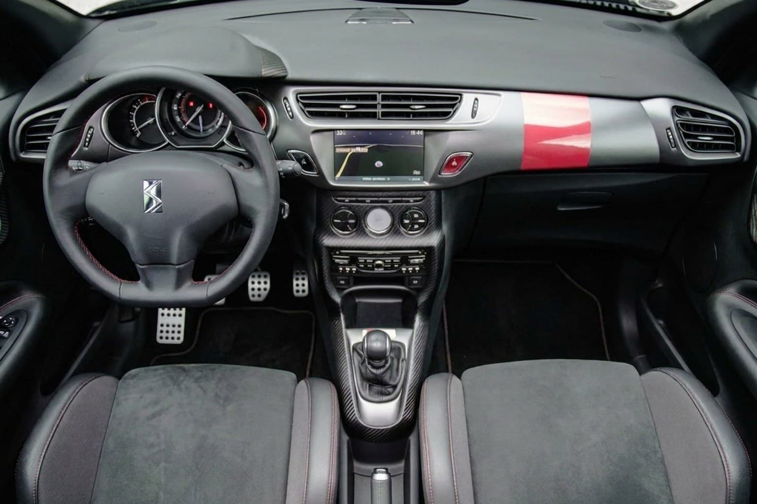 Салон Citroën DS3 — ремонт шторок люка | Автоателье BIRSON СПб
