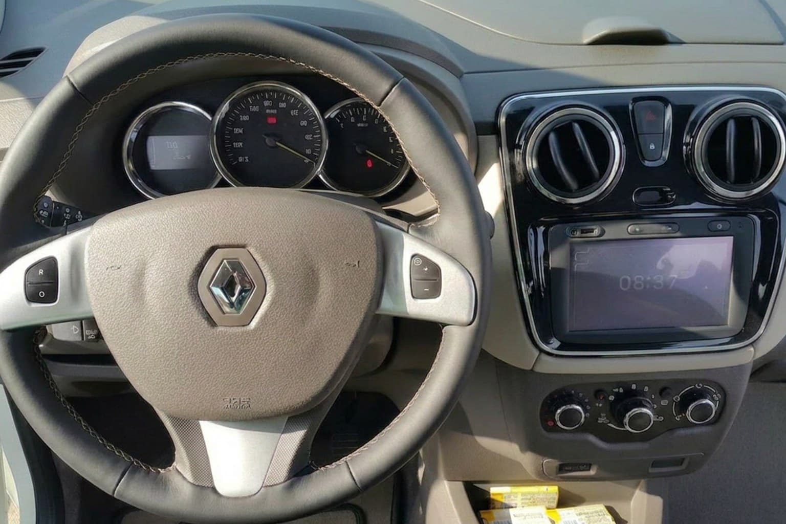 Салон Dacia Lodgy — предпродажная подготовка салона | Автоателье BIRSON СПб