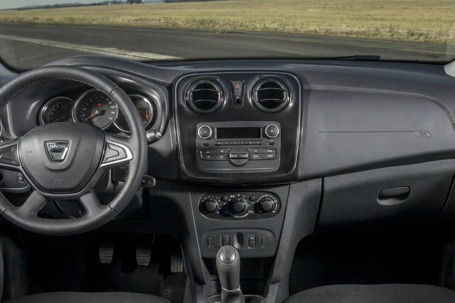 Салон Dacia Logan — покраска руля | Автоателье BIRSON СПб