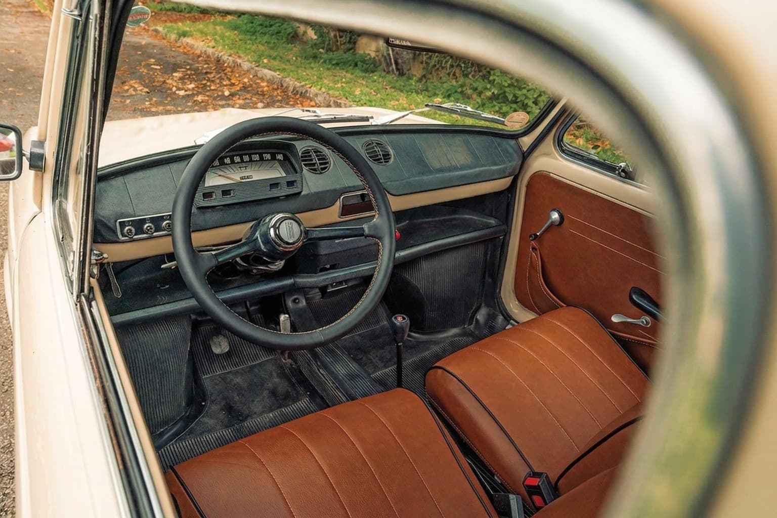 Салон Fiat 850 — ремонт шторок люка | Автоателье BIRSON СПб