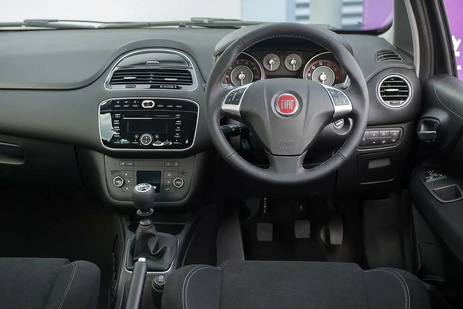 Салон Fiat Punto — ремонт шторок люка | Автоателье BIRSON СПб