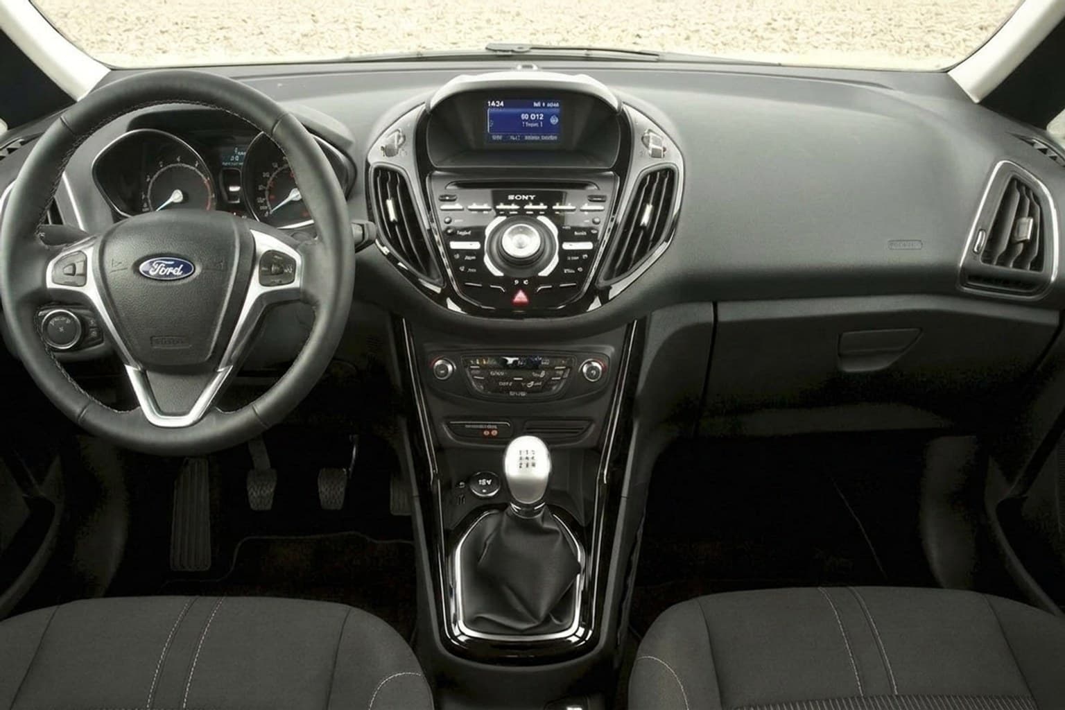 Салон Ford B-Max — ремонт шторок люка | Автоателье BIRSON СПб