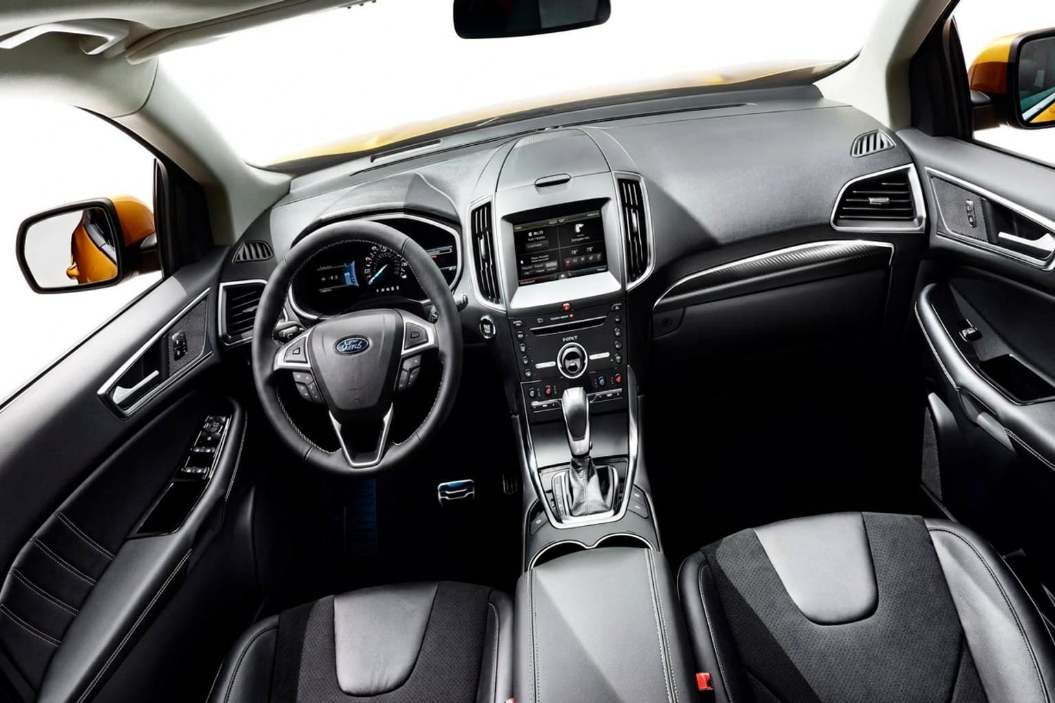 Салон Ford Edge — ремонт шторок люка | Автоателье BIRSON СПб