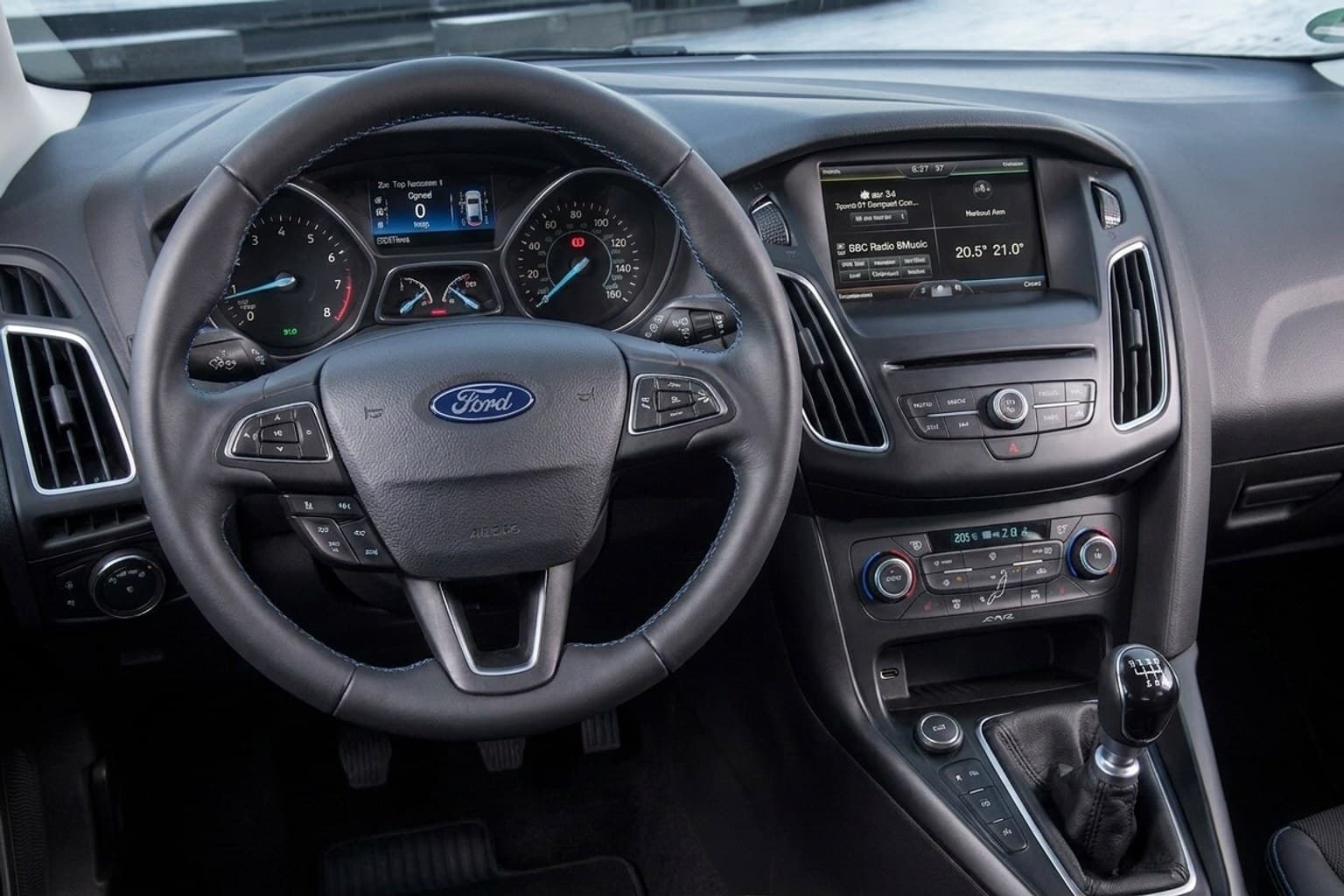 Салон Ford Focus kombi — предпродажная подготовка салона | Автоателье BIRSON СПб