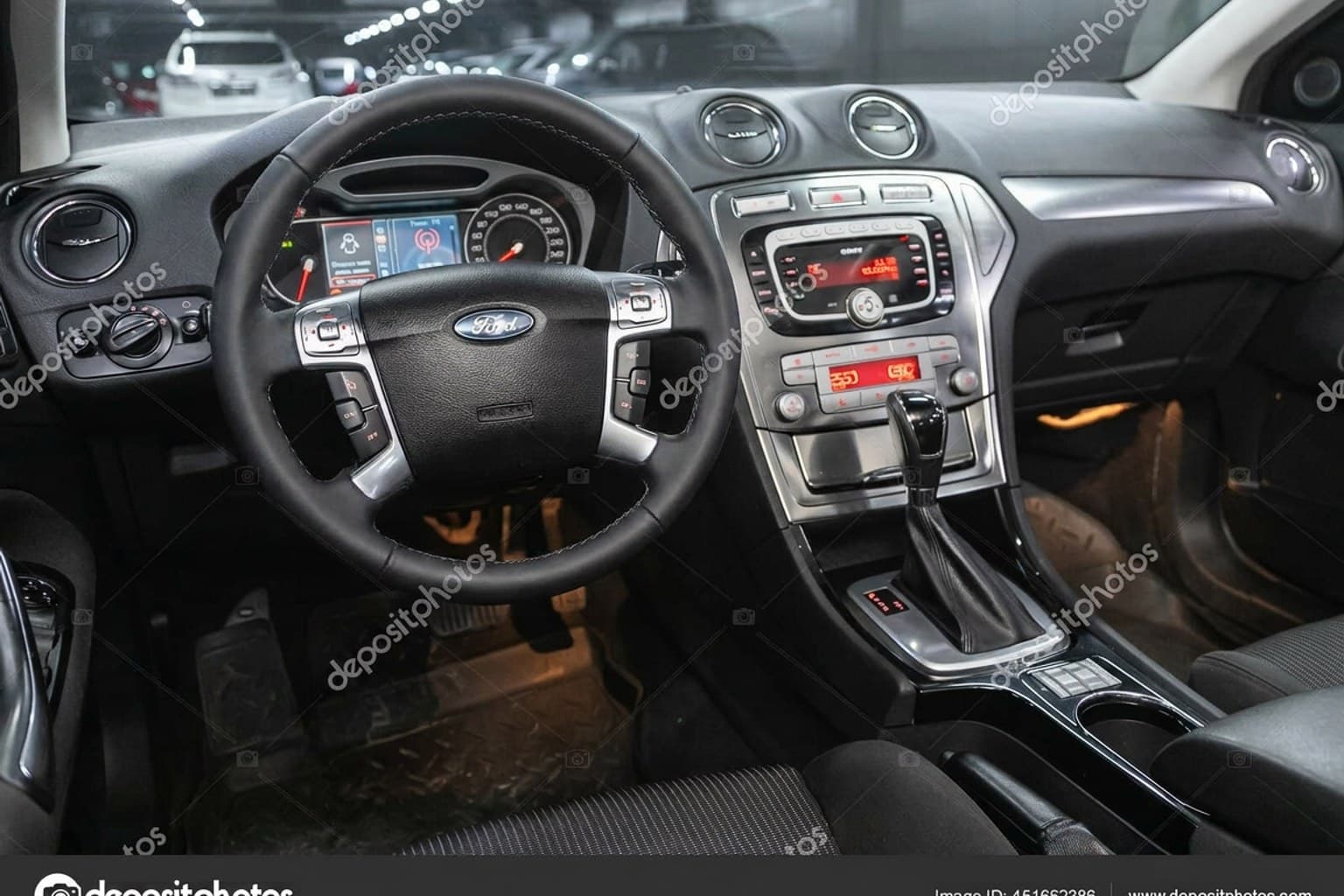 Салон Ford Mondeo Combi — предпродажная подготовка салона | Автоателье BIRSON СПб