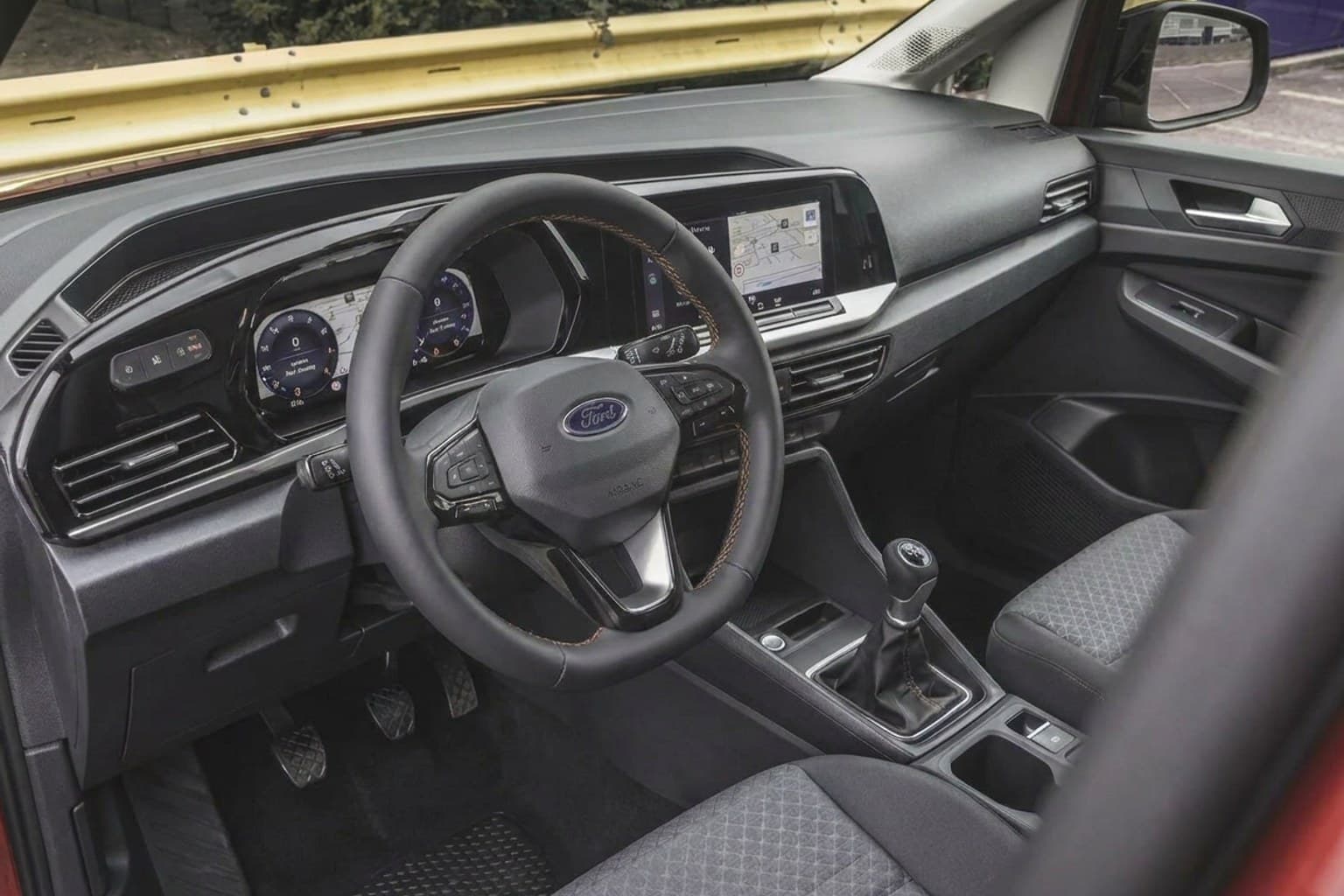 Салон Ford Transit Connect LWB — предпродажная подготовка салона | Автоателье BIRSON СПб