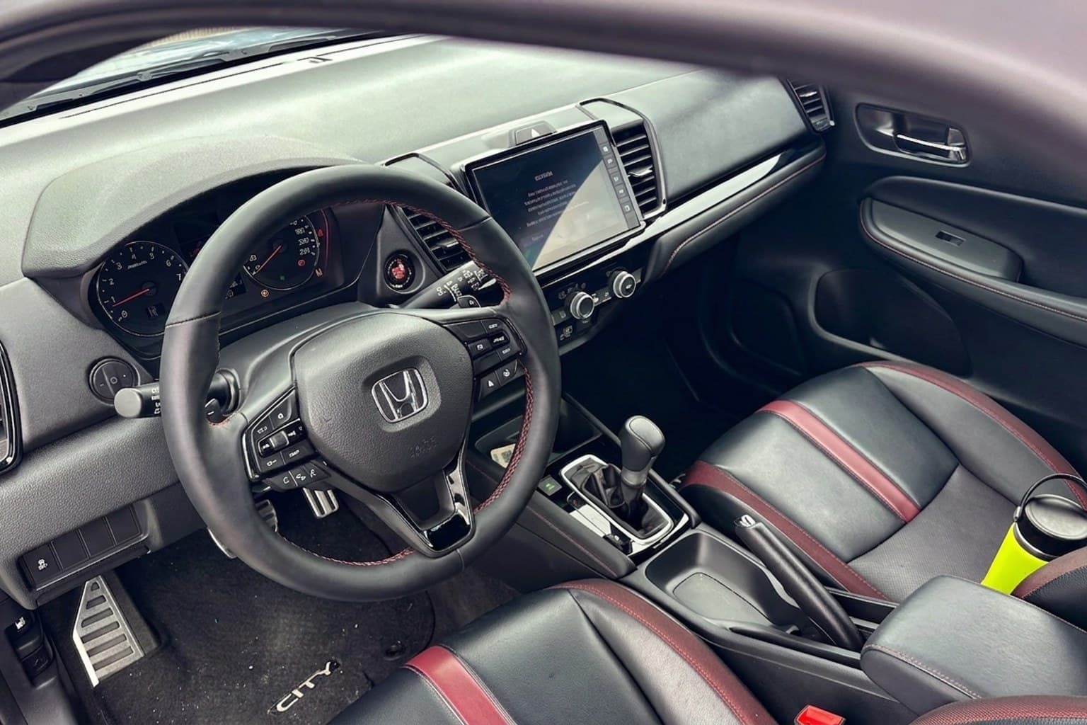 Салон Honda City — покраска руля | Автоателье BIRSON СПб