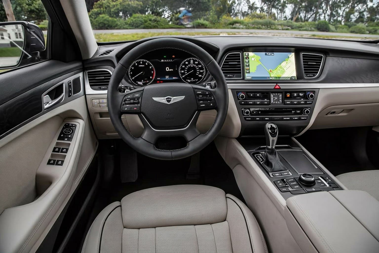 Салон Hyundai Genesis — перетяжка руля | Автоателье BIRSON СПб