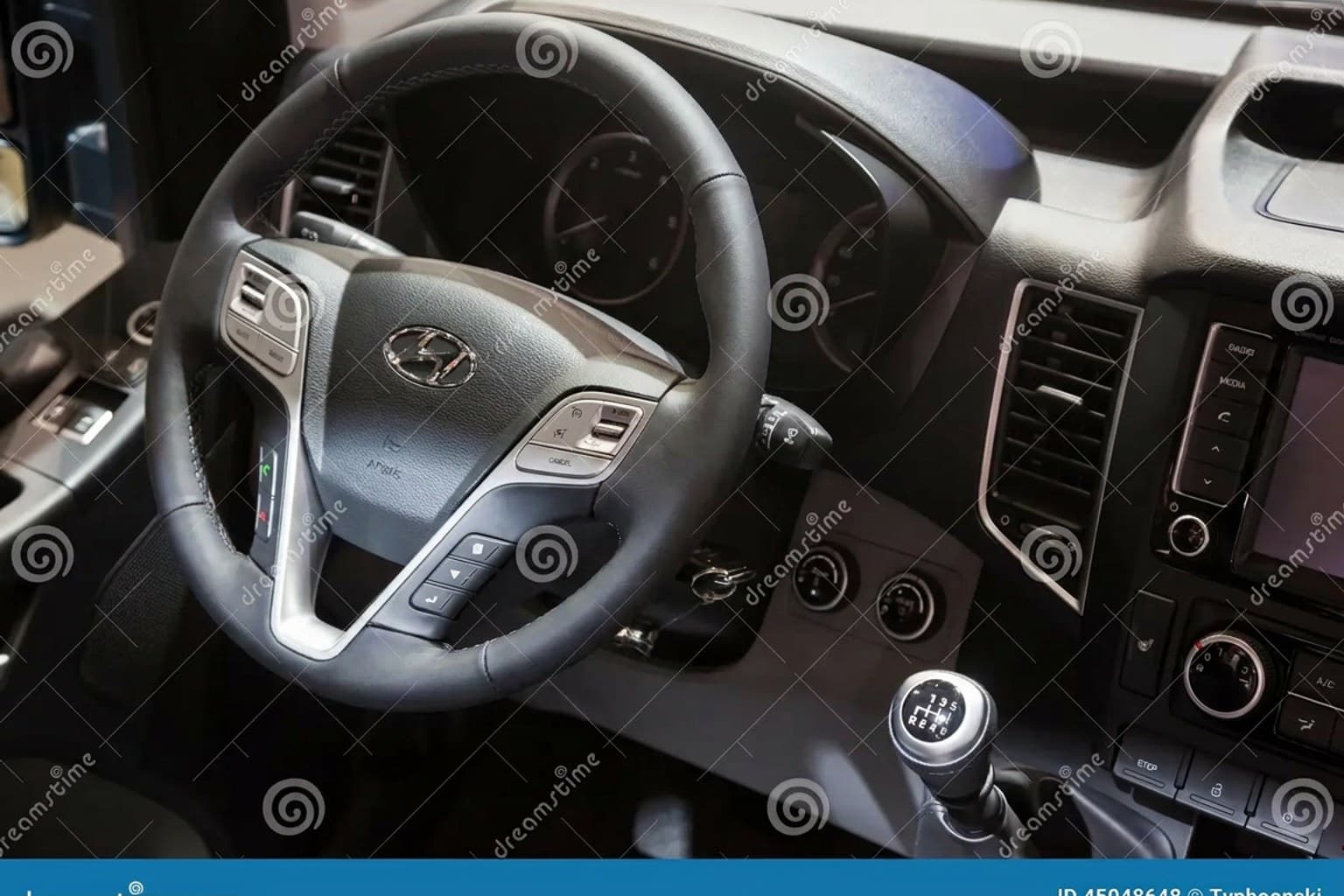 Салон Hyundai H 350 — предпродажная подготовка салона | Автоателье BIRSON СПб