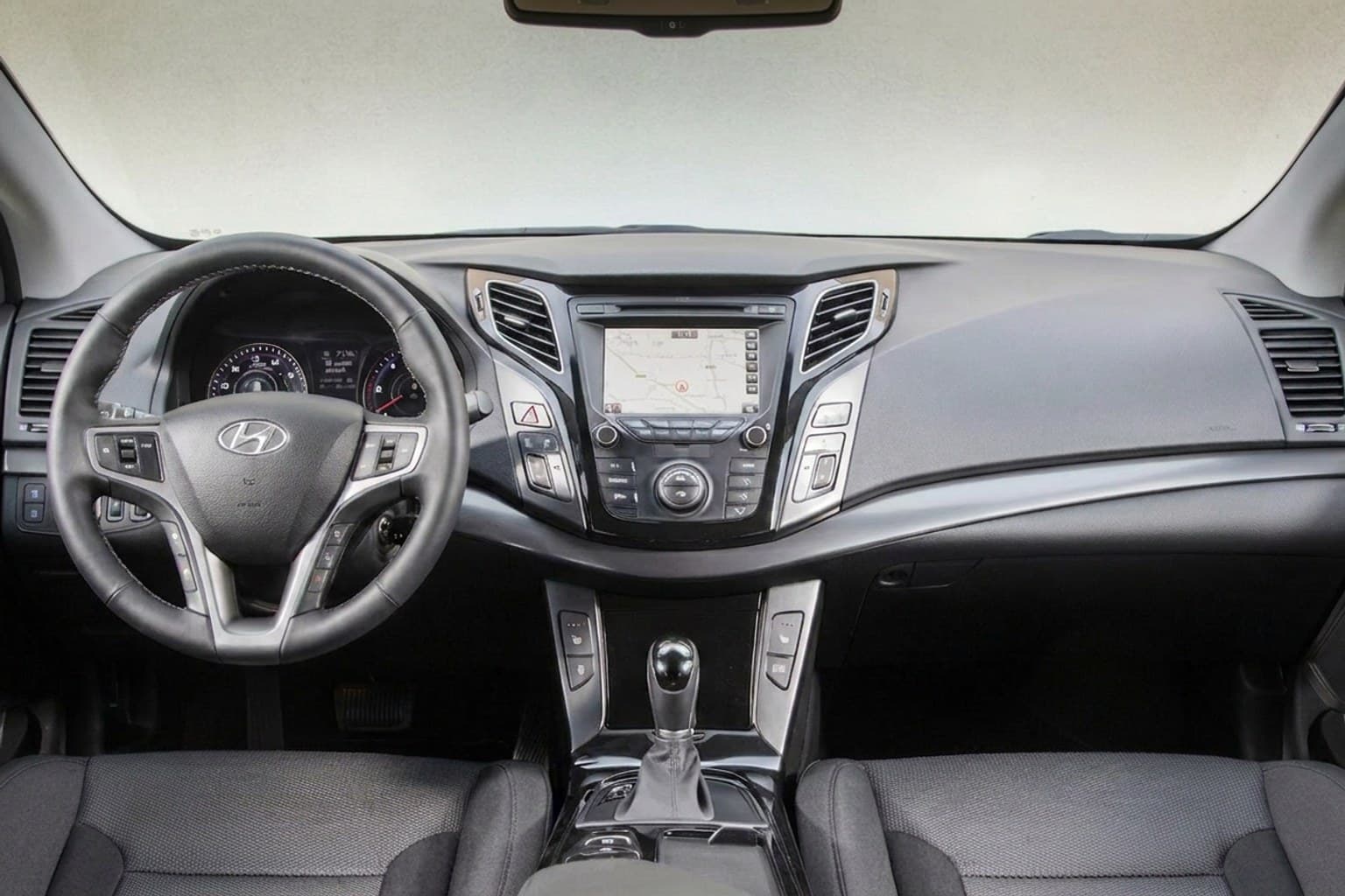 Салон Hyundai i40 CW — предпродажная подготовка салона | Автоателье BIRSON СПб