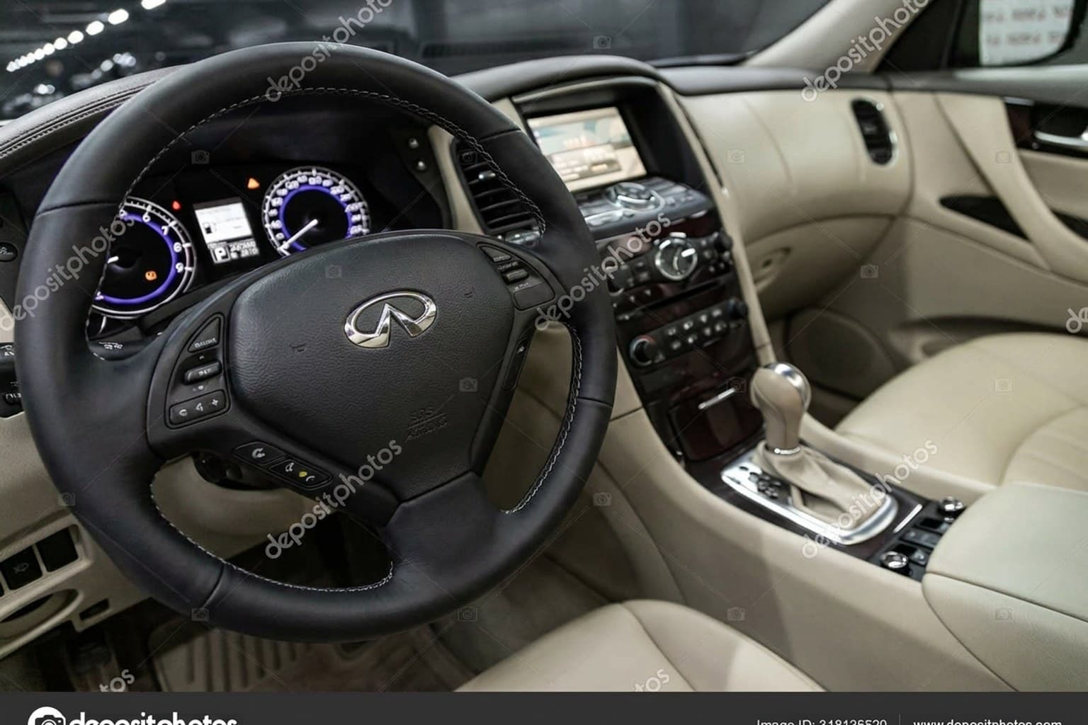 Салон Infiniti EX — покраска руля | Автоателье BIRSON СПб