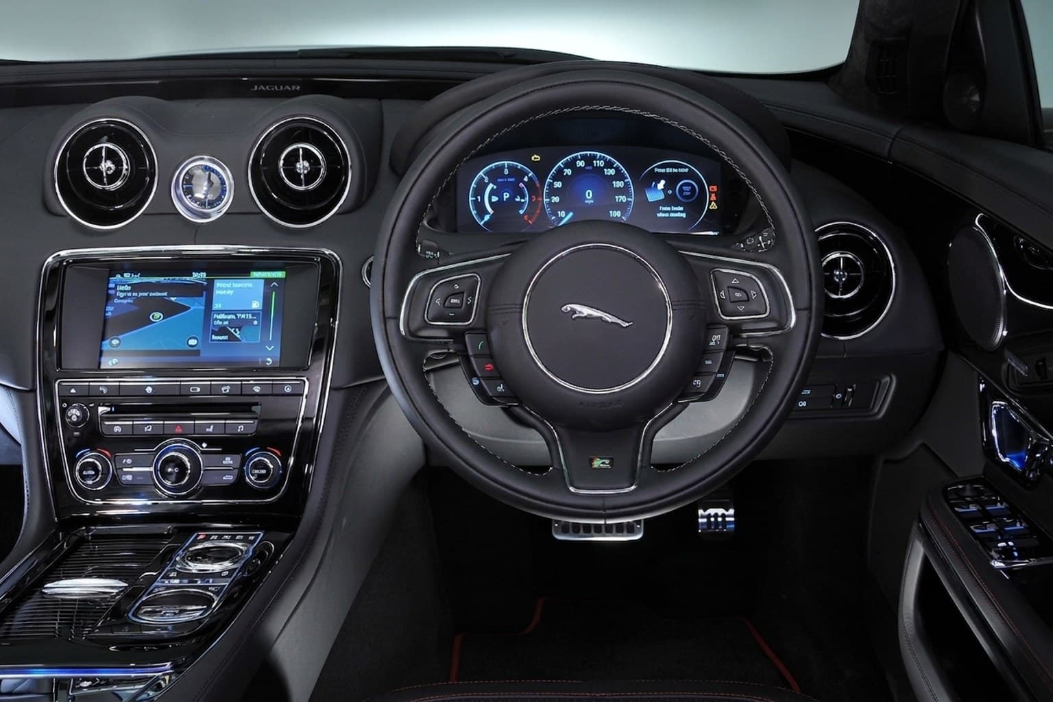 Салон Jaguar XJ — восстановление пластика | Автоателье BIRSON СПб