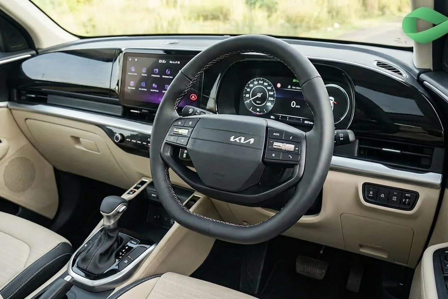 Салон Kia Carens — предпродажная подготовка салона | Автоателье BIRSON СПб