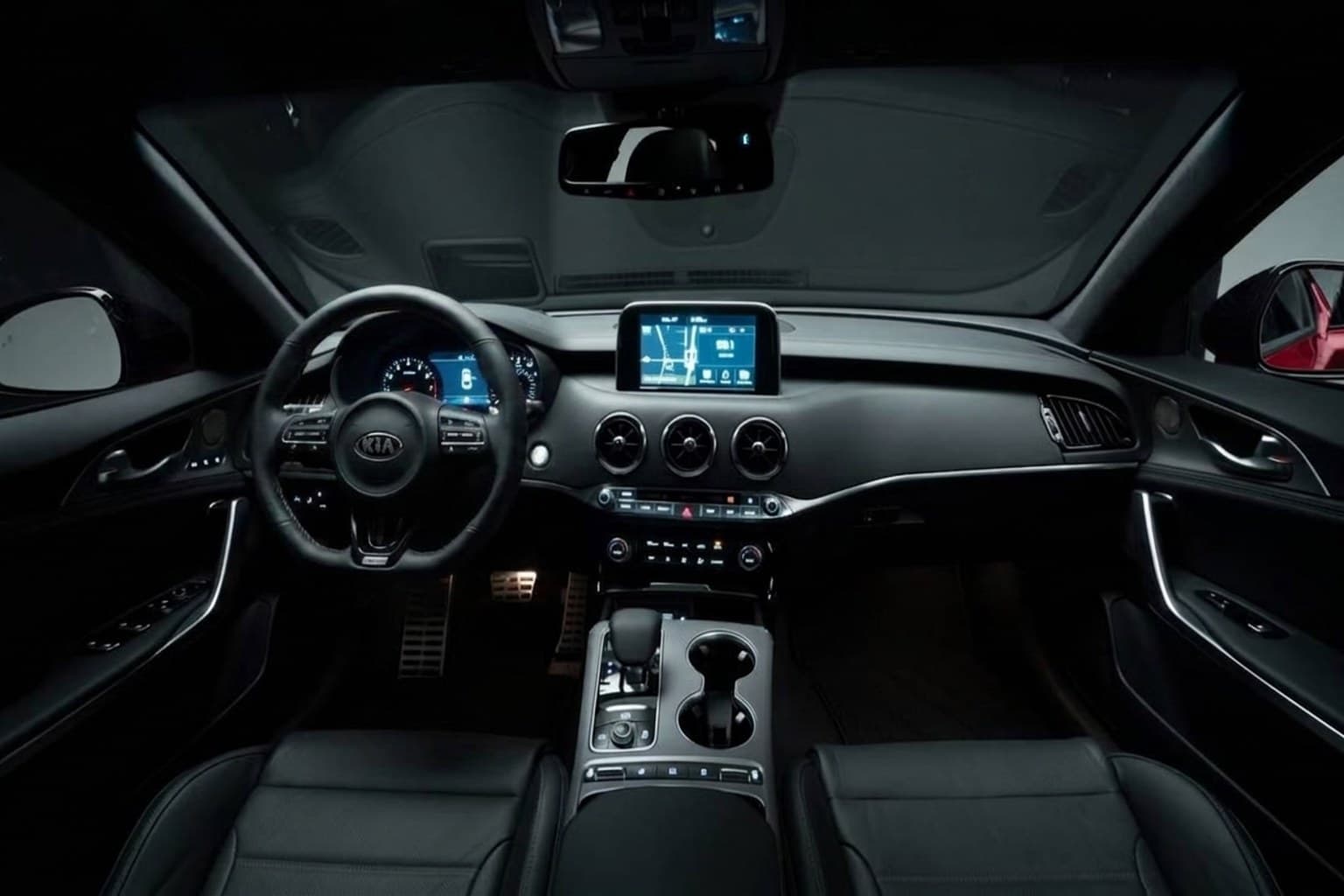 Салон Kia Stinger — покраска руля | Автоателье BIRSON СПб