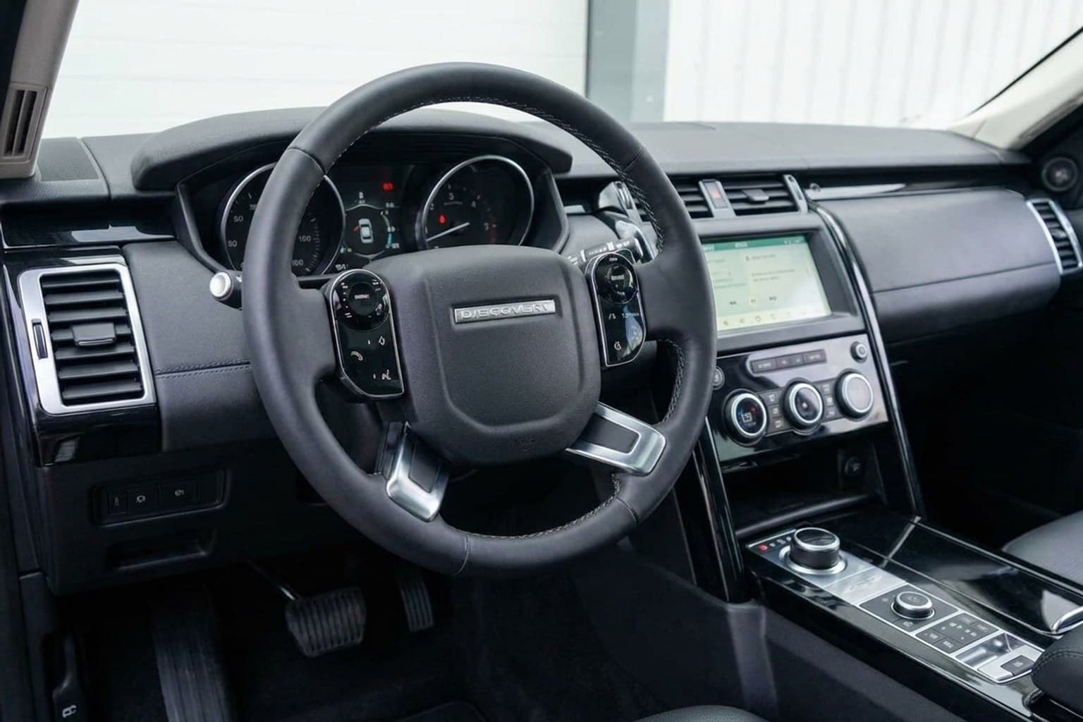Салон Land Rover Range Rover Sport — ремонт шторок люка | Автоателье BIRSON СПб