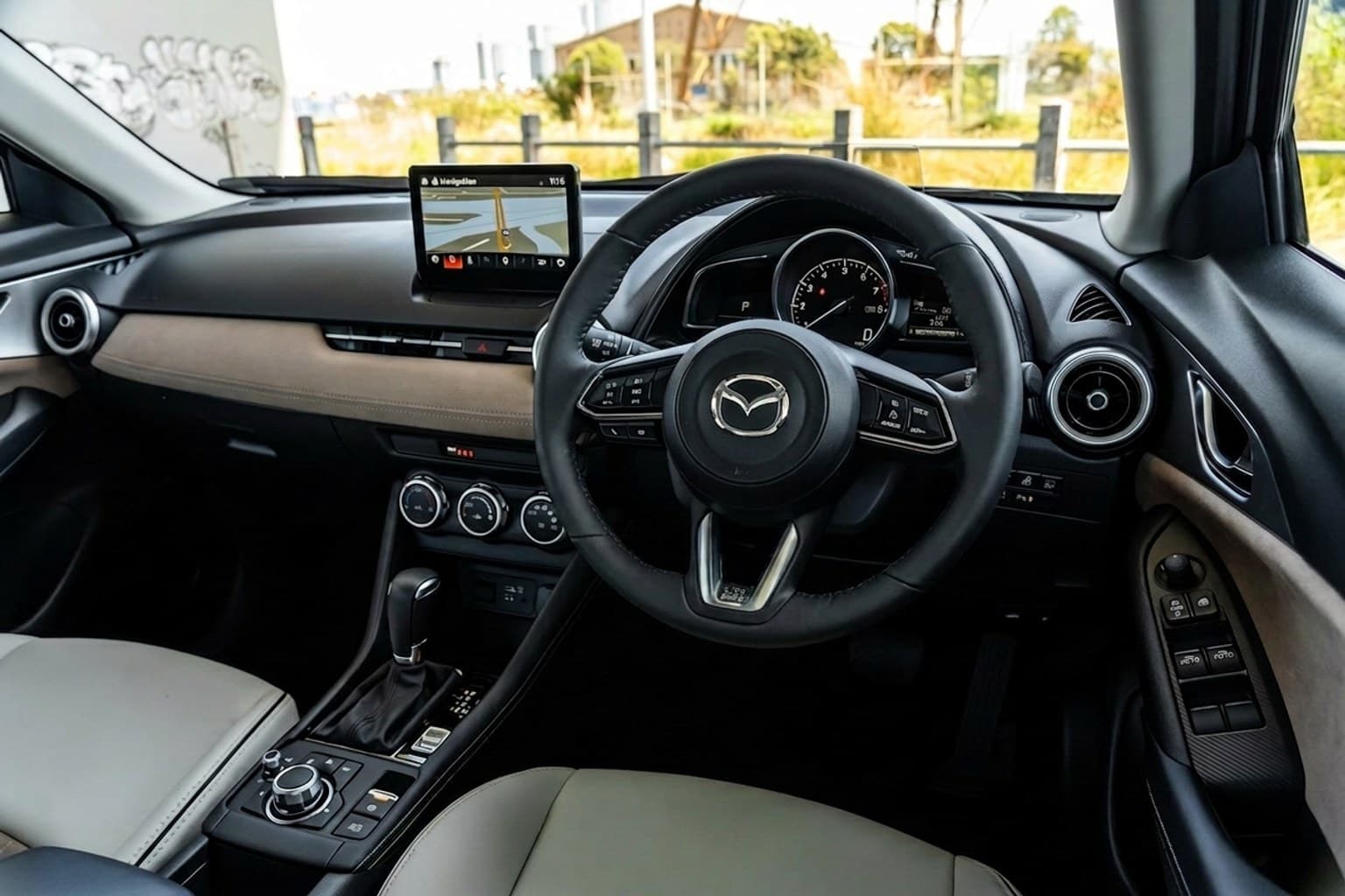 Салон Mazda CX-3 — замена ремней | Автоателье BIRSON СПб
