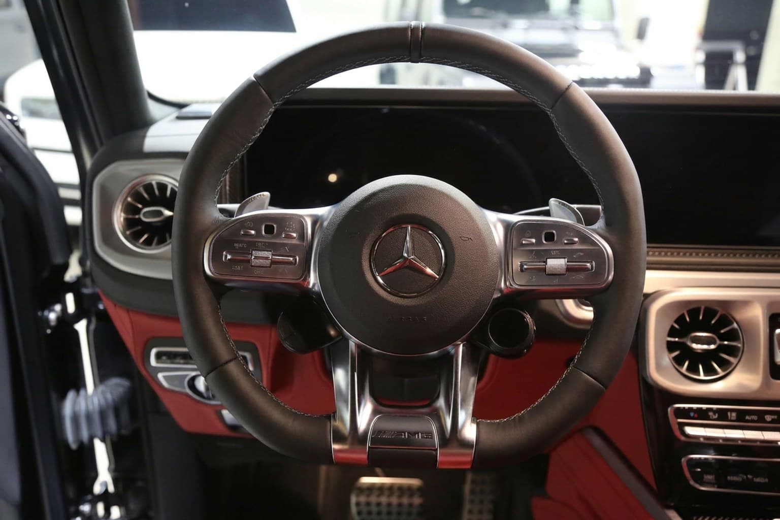 Салон Mercedes-Benz G-Class — ремонт шторок люка | Автоателье BIRSON СПб