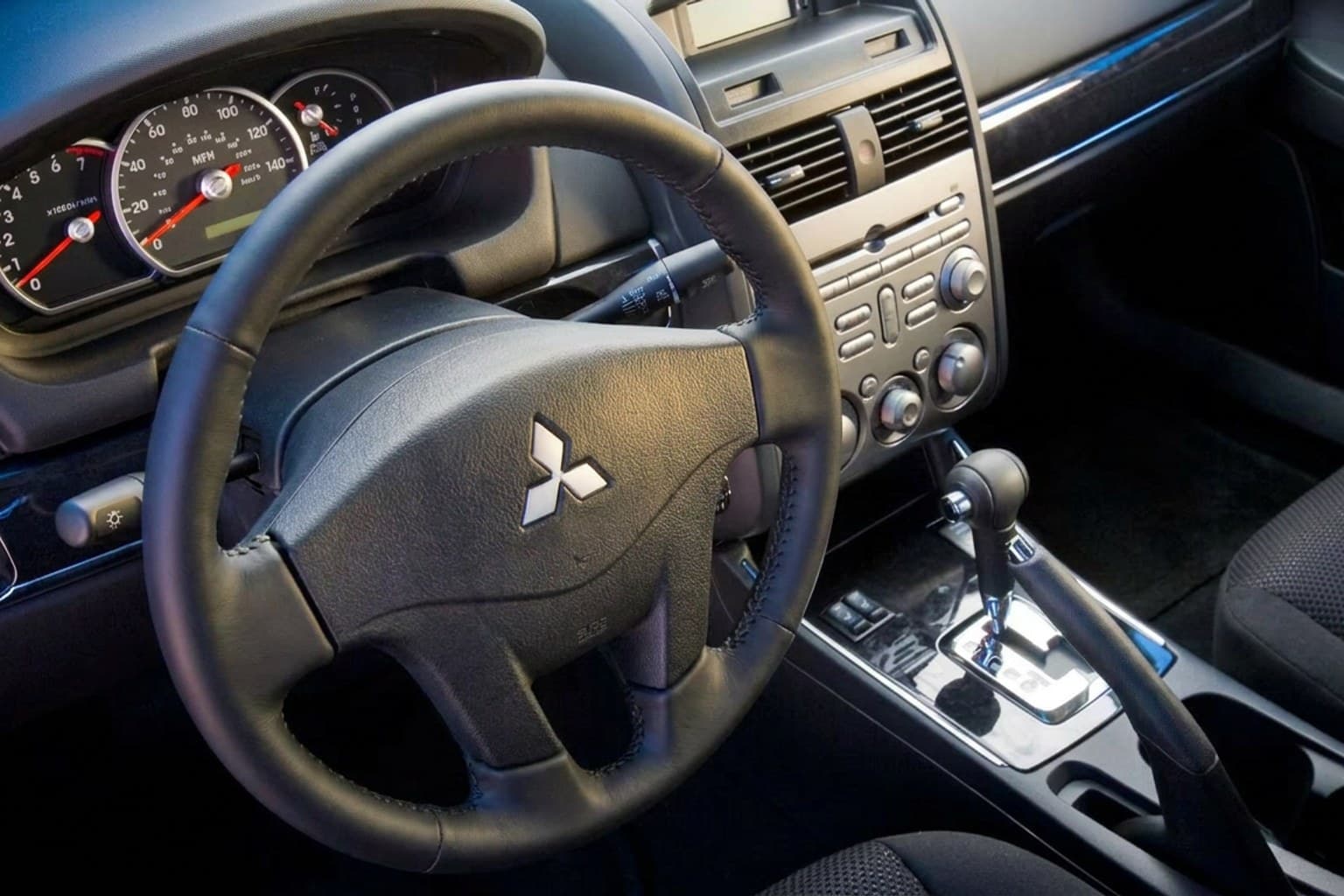 Салон Mitsubishi Galant Combi — предпродажная подготовка салона | Автоателье BIRSON СПб