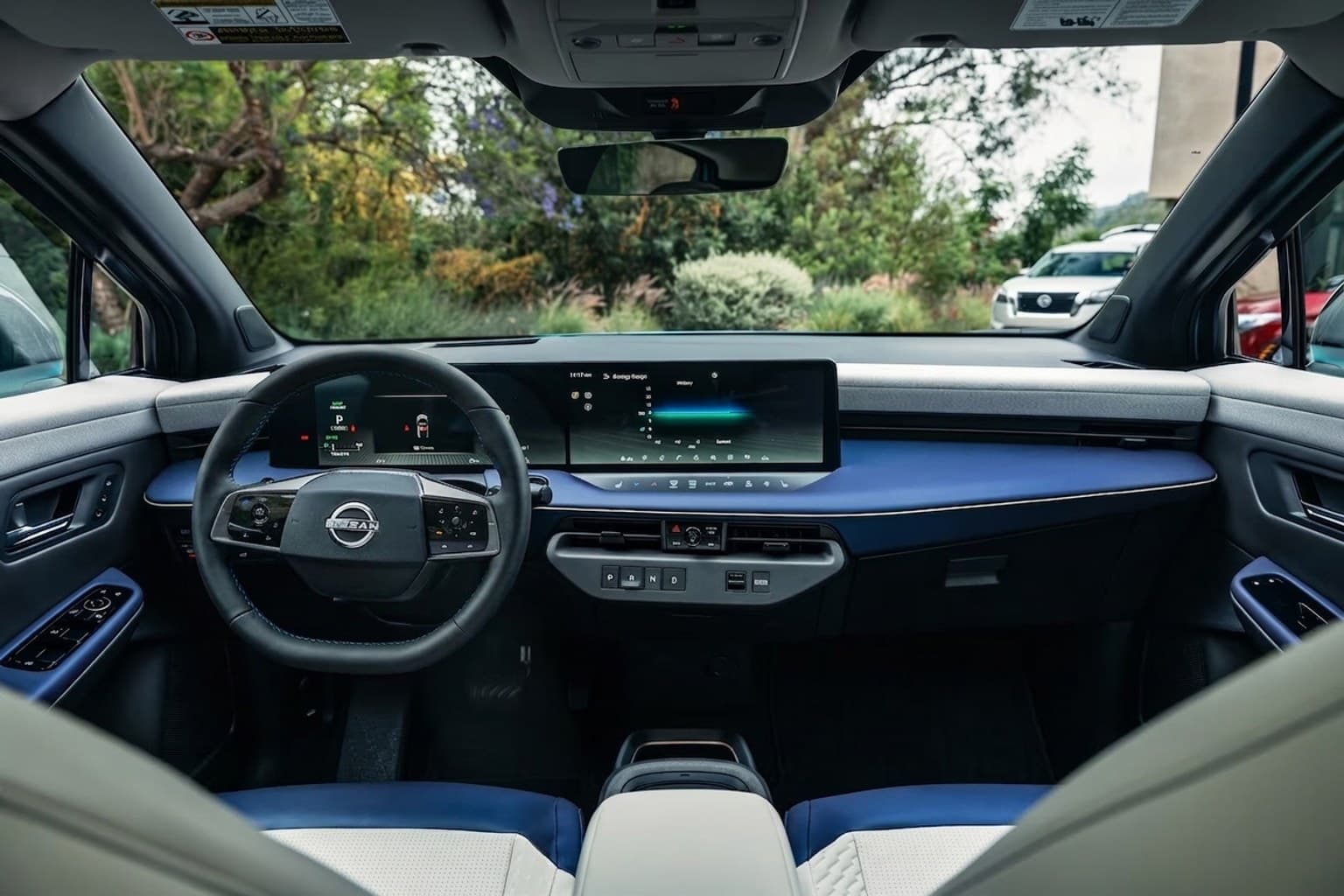 Салон Nissan Leaf — восстановление пластика | Автоателье BIRSON СПб