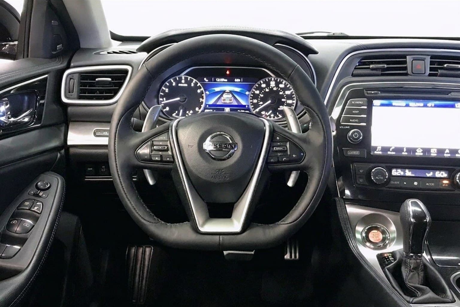 Салон Nissan Maxima — восстановление пластика | Автоателье BIRSON СПб