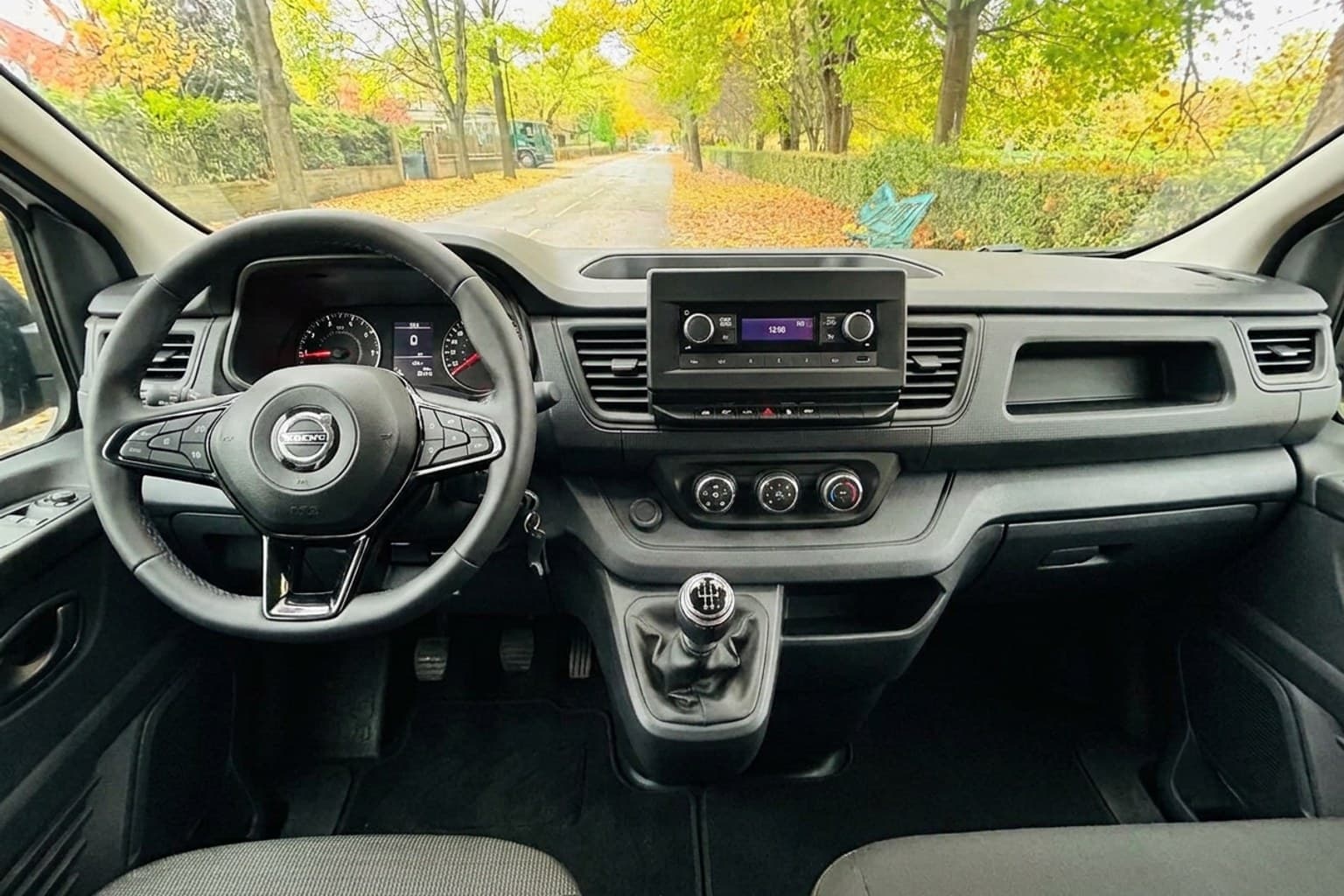 Салон Nissan Primastar Combi — предпродажная подготовка салона | Автоателье BIRSON СПб