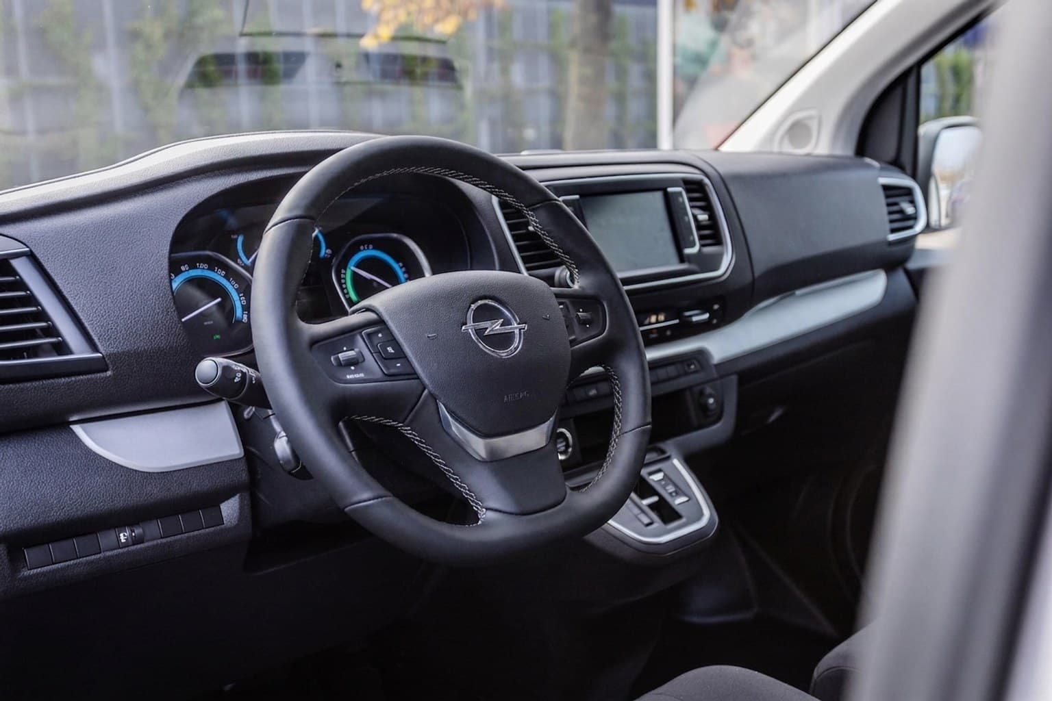 Салон Opel Vivaro — предпродажная подготовка салона | Автоателье BIRSON СПб