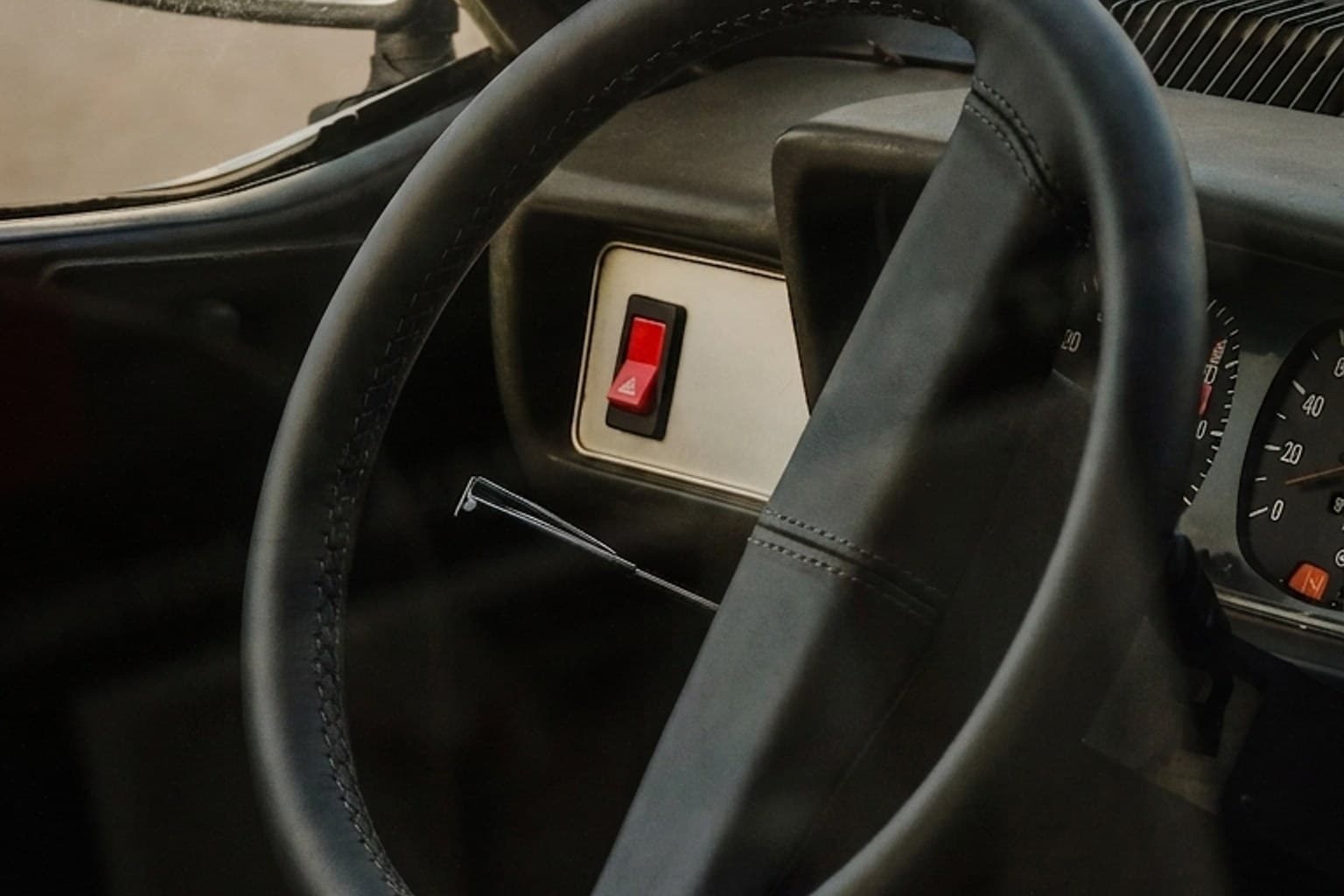 Салон Peugeot 205 Cabrio — предпродажная подготовка салона | Автоателье BIRSON СПб