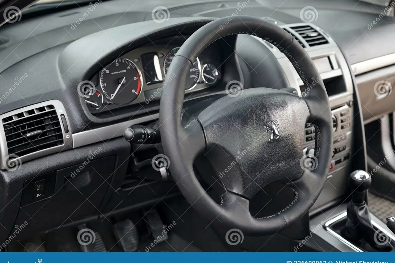 Салон Peugeot 407 — ремонт шторок люка | Автоателье BIRSON СПб