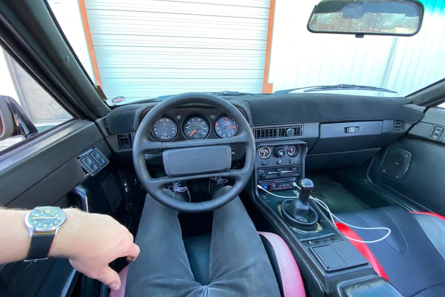 Салон Porsche 924 — шумоизоляция | Автоателье BIRSON СПб