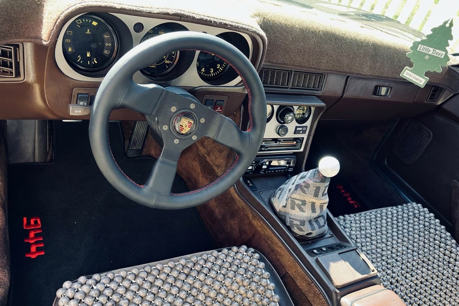 Салон Porsche 944 — ремонт шторок люка | Автоателье BIRSON СПб