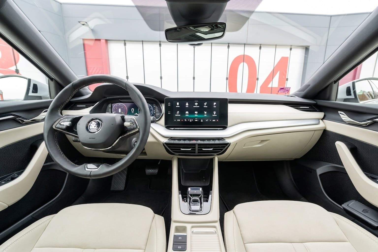 Салон Škoda Octavia Combi — ремонт шторок люка | Автоателье BIRSON СПб