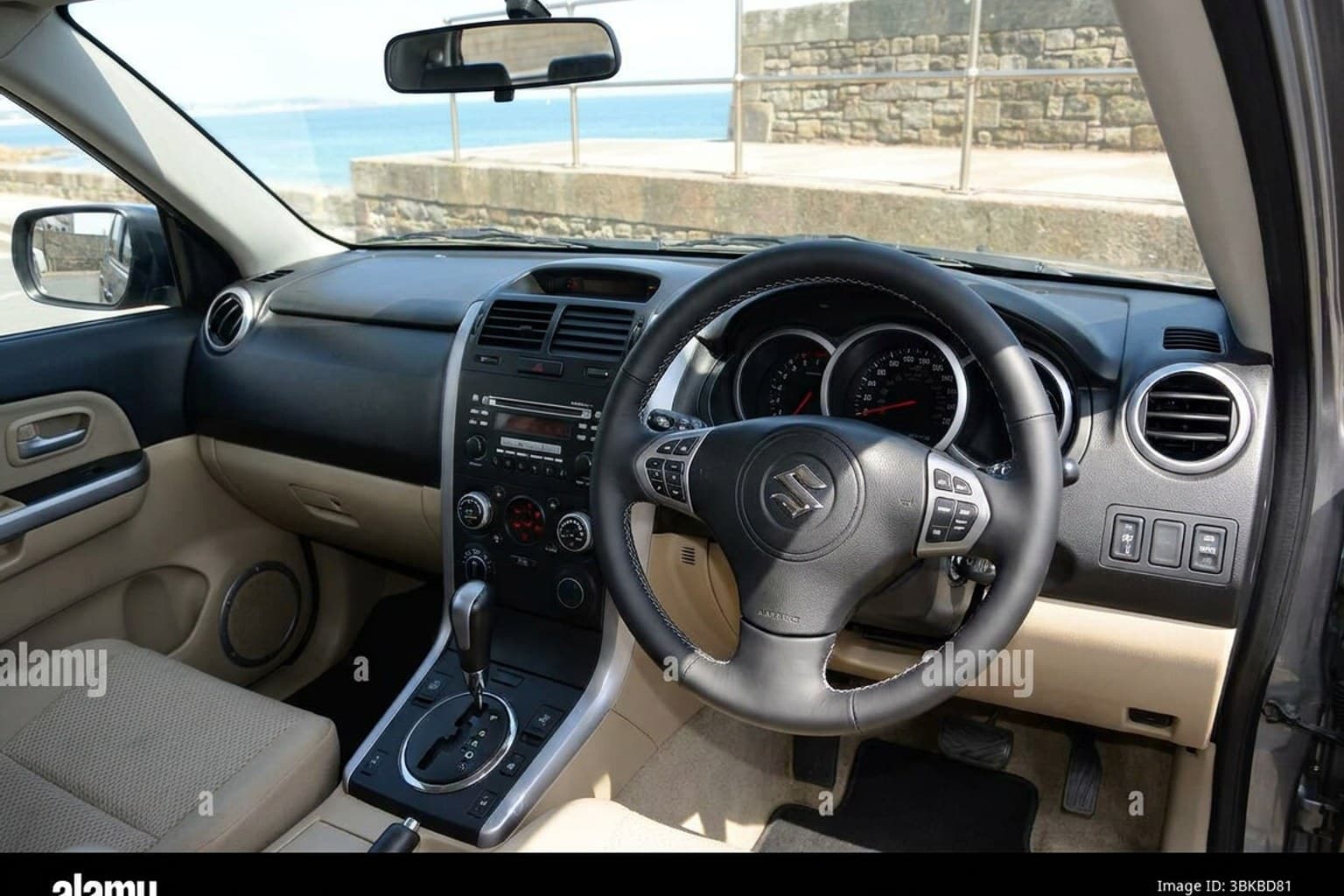 Салон Suzuki Grand Vitara XL-7 — предпродажная подготовка салона | Автоателье BIRSON СПб