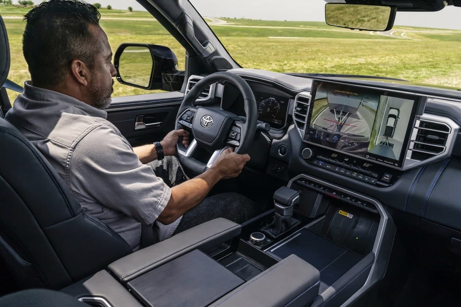 Салон Toyota Tundra — предпродажная подготовка салона | Автоателье BIRSON СПб