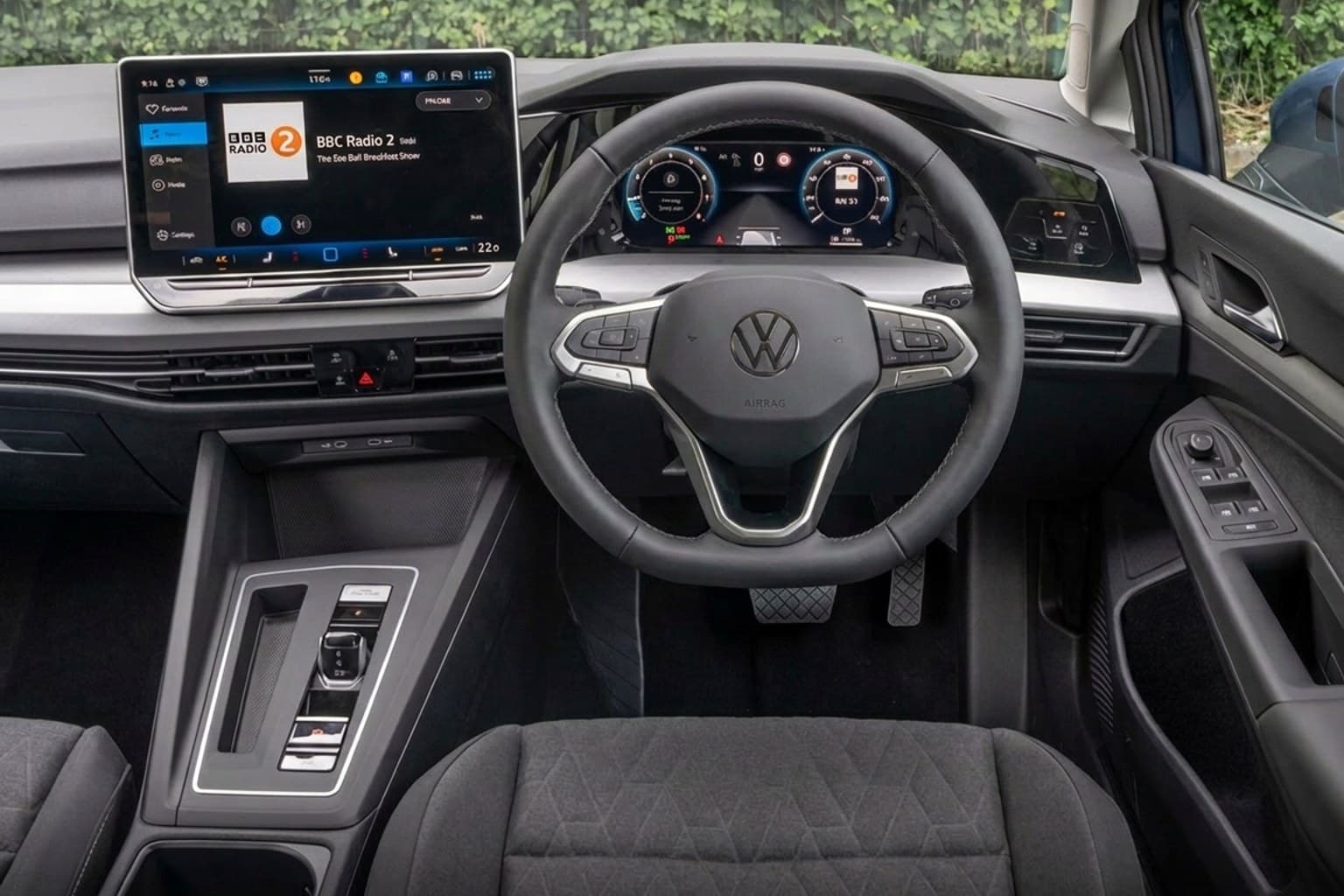 Салон Volkswagen Golf Variant — предпродажная подготовка салона | Автоателье BIRSON СПб