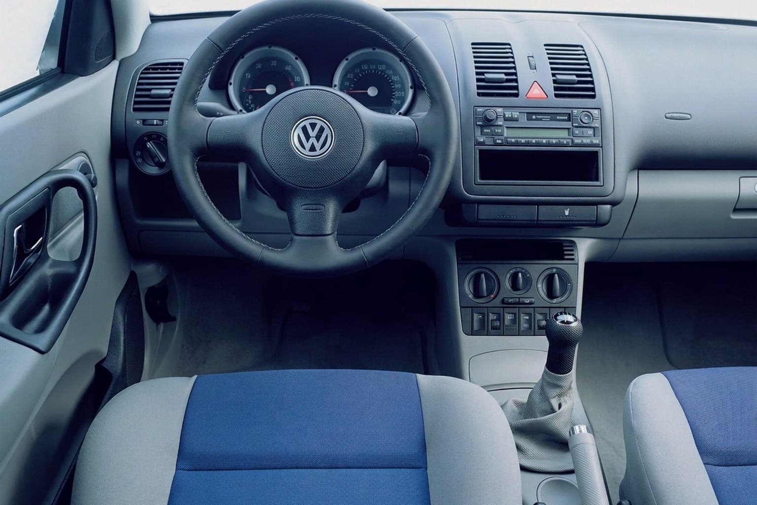 Салон Volkswagen Polo Variant — предпродажная подготовка салона | Автоателье BIRSON СПб