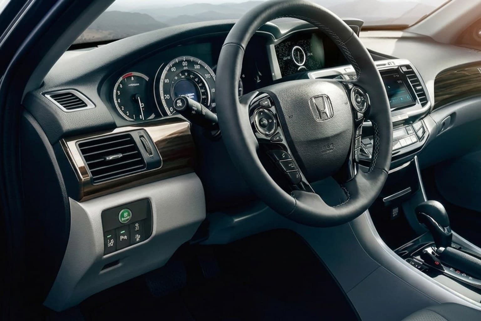 Салон Honda Accord — предпродажная подготовка салона | Автоателье BIRSON СПб