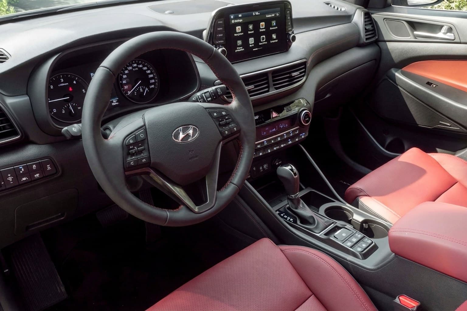 Салон Hyundai Tucson — предпродажная подготовка салона | Автоателье BIRSON СПб